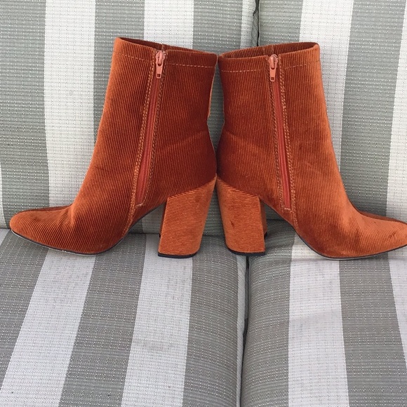 Burnt orange corduroy Heeled Boots with Sleek Silhouette - Picture 3 of 5